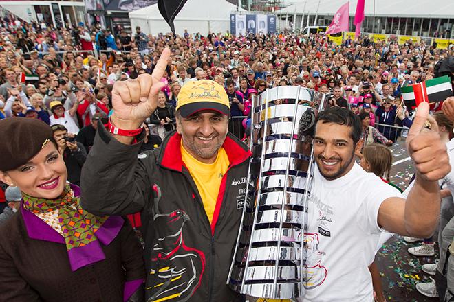 His Excellency Aref Al Awani, Secretary General, Abu Dhabi Sports Council and ADOR's Adil Khalid celebrate with the Swedish fans © Ian Roman / Volvo Ocean Race